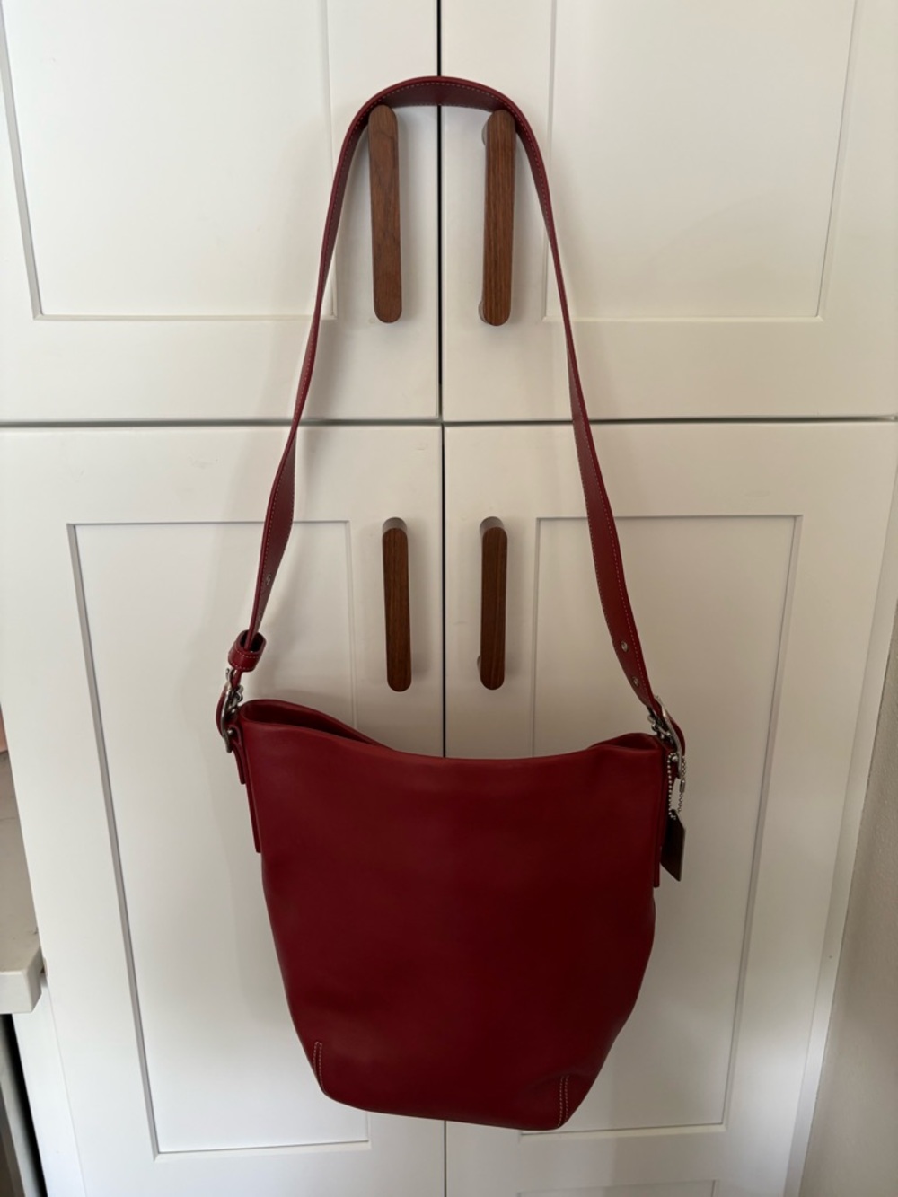 Coach Women's Red Leather Shoulder Bag - Picture 6 of 10